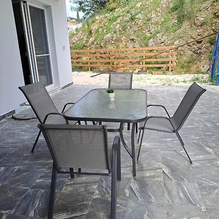 Sun And Salt Apartment Poros (Kefalonia)